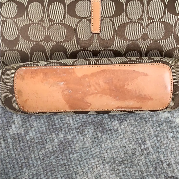 100% authentic coach shoulder bag - Picture 2 of 5
